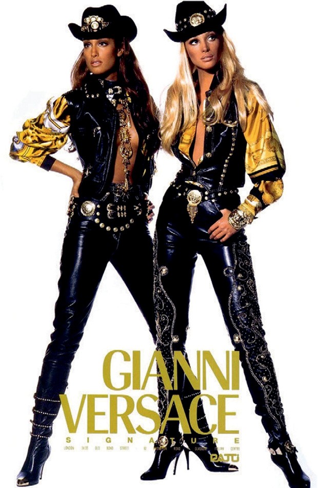 &Agrave; direita, an&uacute;ncio de 1992 de Gianni versace (Foto: Reprodu&ccedil;&atilde;o e Divulga&ccedil;&atilde;o)